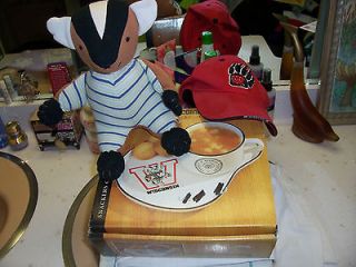Wisconsin Badgers cup & plate set & hat & stuffed animal Football 