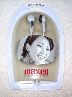 New In Package Maxell Stereo dynamic Earbuds Ear Buds 3.5 mm CD  