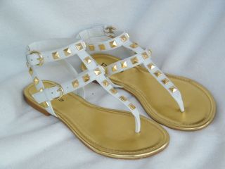 BEBE SHOES sandals flats flip flops thong Petra white gold