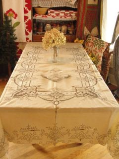Stunning Hand Embroidered Cutwork Lace Tablecloth & 10 Napkins Never 