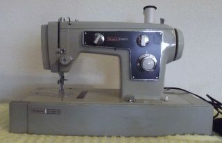 Vintage Sewing Craft Quilting Machine  Kenmore 158 13033 1960s 