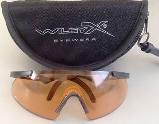 Wiley X, Z87 Saber Sunglasses peach Lence + hard case