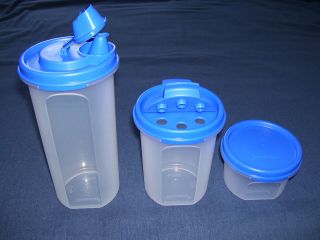 Tupperware Modular Mates rounds pour shake scoop seals red blue spices 