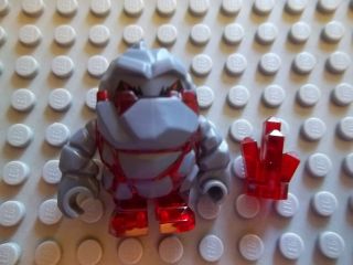 NEW LEGO POWER MINERS RED METROX ROCK MONSTER MINIFIGURE W/ CRYSTAL