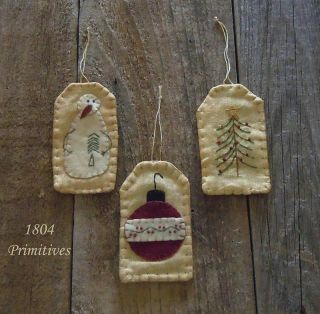 Primitive Fabric Hang Tags ~ SNOWMAN ~ Christmas Tree ~ Bulb