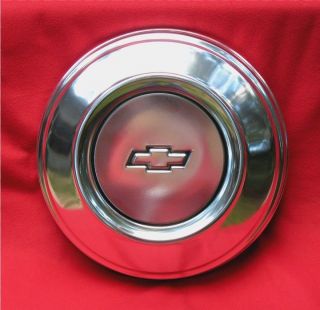 NOS GM Chevrolet Impala/Caprice Poverty Dog Dish Hub Cap (1) #337281 
