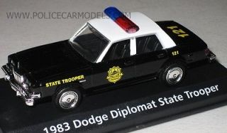 Motormax 1/43 1983 Dodge Diplomat State Trooper Police Car   B&W