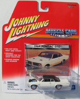 JOHNNY LIGHTNING MUSCLE CARS 1964 PONTIAC GTO TRI POWER RLT