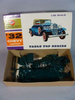 VINTAGE 32 CHEVY CABRIOLET MODEL KIT PYRO COMPLETE