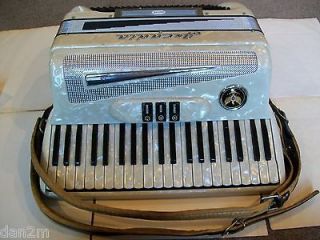 LN Arcadia Mother of Pearl Italian Italy accordion 120 button with 