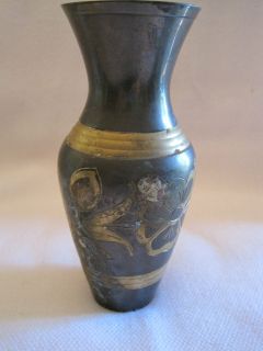 brass vase in Decorative Collectibles