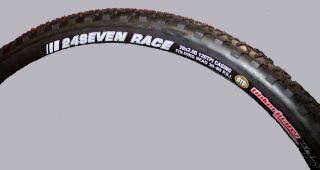   RACE 26 x 2.0 Mountain Bike Folding Tire Kevlar Bead Tyre 587 gm