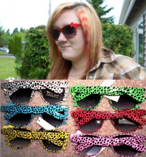   Kitty Sunglasses with Polka Dot Whiskers Frame and Bow Gradient Lenses