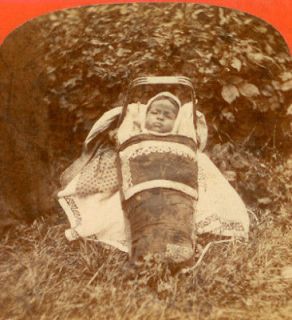 PAPOOSE IN INDIAN CRADLE STEREO GREAT IMAGE