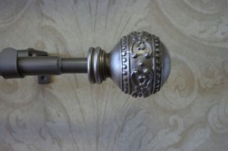 gold curtain rod in Curtain Rods & Finials