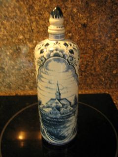 BEAUTIFUL DELFT BLUE MADE IN HOLLAND CERAMIC CORKED BOTTLE~RARE 