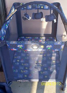 Graco Port a crib, play pen bassinet, changing station and mobile FREE 