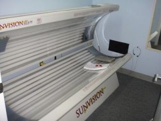 Wolff Commercial Tanning Bed SUNVISION w Face Tanners