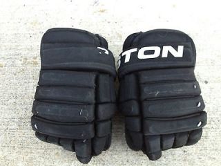 eagle hockey gloves in Gloves