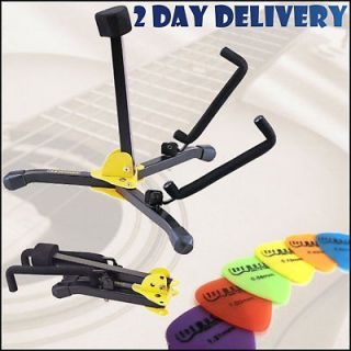 guitar stand in Stands & Hangers