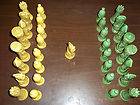 Set 32 Medieval Duncan Chess Pieces Green & Yellow in very good 