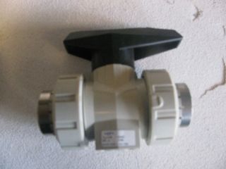 NEW SWAGELOK SS 43GXS4 BALL VALVE 3 WAY 1/4 TUBE FITTING STAINLESS 