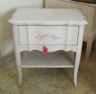   White NIGHTSTAND TABLE Little Drawer Chest Elegant & Chic in Wood