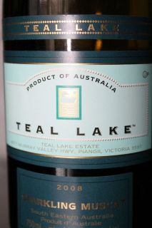 2008 Teal Lake Sparkling Muscat Sweet White Kosher Wine from Australia