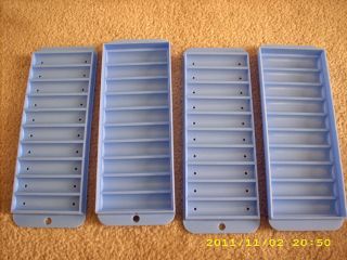 Set Of 2 Water Bottle Ice Cube Trays Makes 20 At A Time Snaps Shut