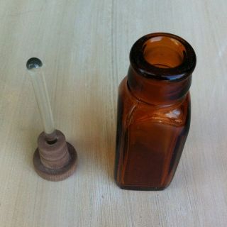 Vintage Amber Iodine Bottle And Applicator 2 C1JP