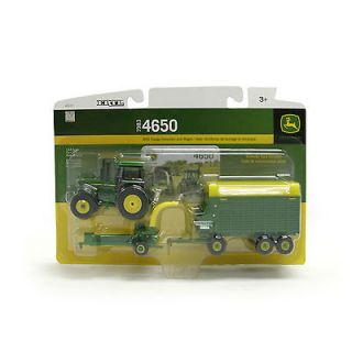 John Deere 4650 Tractor With Forage Harvester and Wagon 164 Scale 