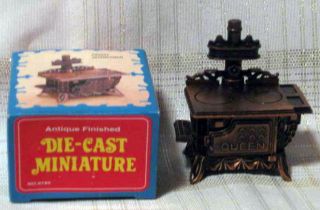  Finished Die Cast Miniature Wood Stove   Pencil Sharpener   In Box