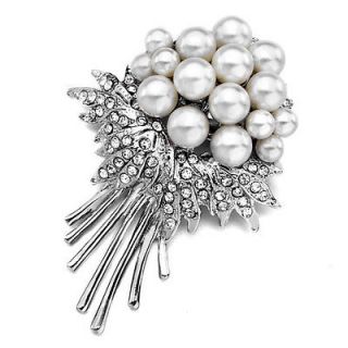   PEARL WITH APRIL BIRTHSTONE CLEAR CRYSTAL AND PINS BROOCH PIN D04