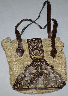 Avon Straw Bag Great for the Beach, Picnic, Ball Parks, or any Casual 