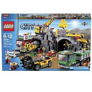 Lego City The Mine Set# 4204 New in Box Factory Sealed Gold Mine Gold 