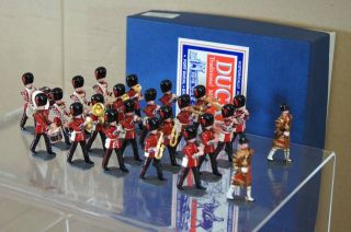   TROOPING THE COLOUR COLDSTREAM & SCOTS GUARDS MARCHING BAND sb