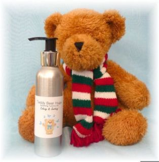 Baby massage oil helps calm soothe colic baby windy