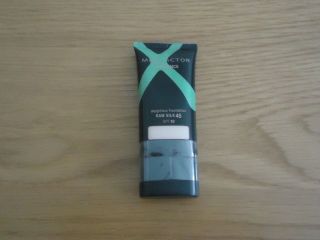 Max Factor, Xperience Weightless Foundation, (30ml), Sealed, Various 