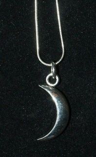   SILVER NECKLACE 3D  CRESCENT MOON  ON 18 SILVER PLATED CHAIN