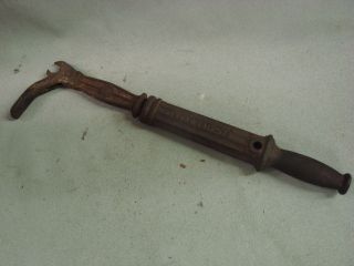 VINTAGE CRESCENT NO. 56 SUREGRIP NAIL PULLER MADE IN USA