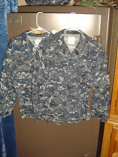US Navy Working Uniform Mens NWU Digital USN SMALL X SHORT Shirts x2 