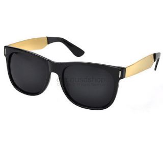   Gold Metal Temple Black Plastic Wayfarer Sunglasses Men Women Retro