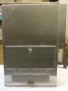 VENTLESS COUNTER TOP FRYER WITH BUILT IN FIRE SUPPRESSION AND FILTER