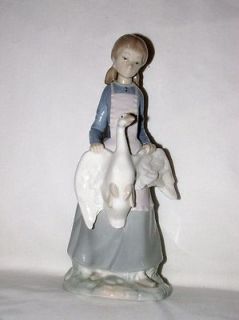 Vintage Lladro/NAO Girl w/Goose 9 3/4 Figurine