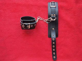 Thick Real Leather Wrist Restraints Soft Hand Cuff H408