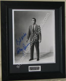 ANTHONY QUINN SIGNED AUTOGRAPH FRAMED