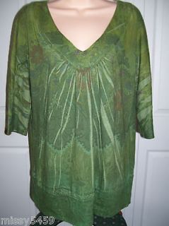 Womens Plus Size FASHION BUG Green w/design 3/4 Sleeve knit shirt 18 