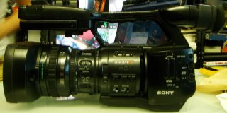   PRICE* Sony PMW EX1 XDCAM SxS Camcorder EX1 EX 1 HD PAL and NTSC Cam