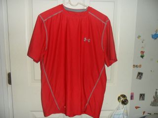 UNDER ARMOUR MENS HEAT GEAR FITTED SHIRT RED SIZE LARGE ALSO GREAT FOR 
