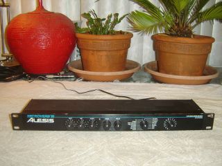 alesis microverb iii in Signal Processors/Rack Effects